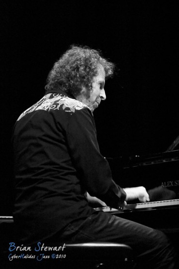 Alister Spence leading his Trio - (D700_1230)