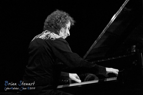 Alister Spence leading his Trio - (D700_1246)