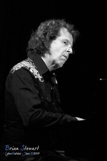 Alister Spence leading his Trio - (D700_1260)