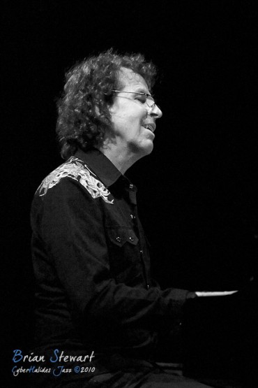 Alister Spence leading his Trio - (D700_1265)